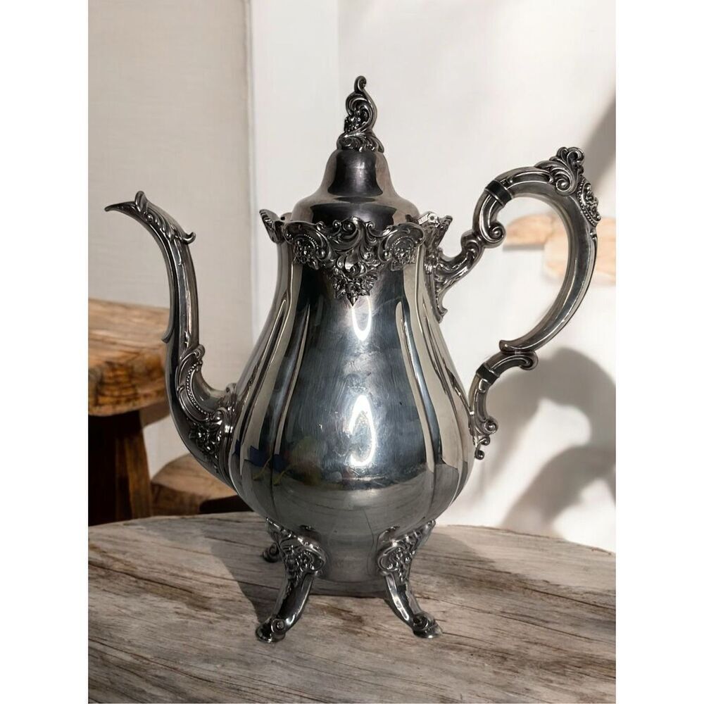 Vintage ‎ Baroque by Wallace Silverplate Coffee Pot Tea Pot  282 Signed